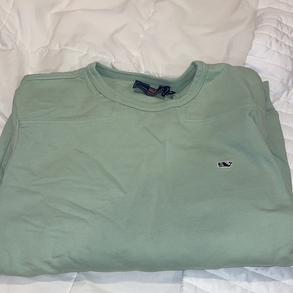 Perfect condition vineyard vines crew neck